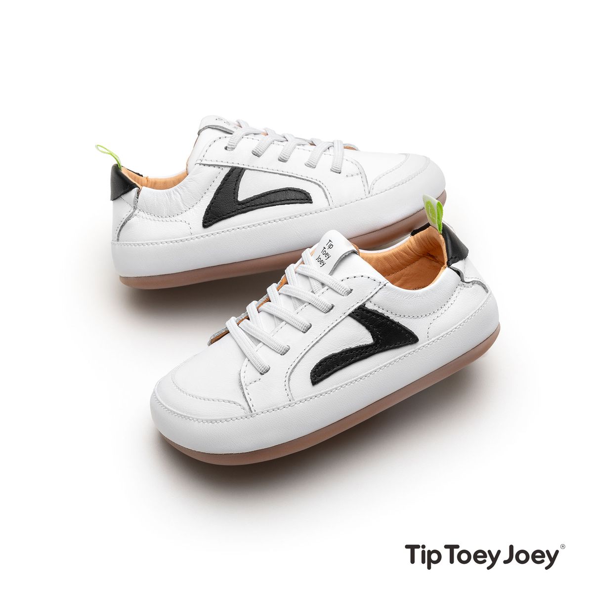 Tip Toey Joey Ground White/ Black