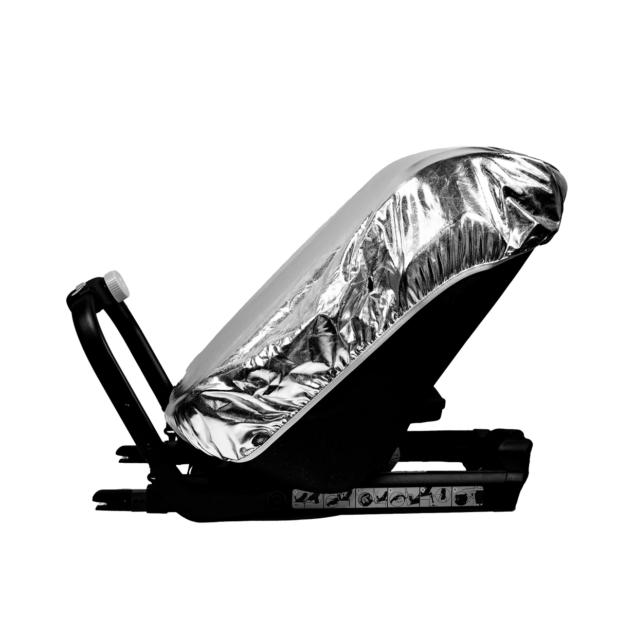 Capa térmica refletora Axkid Shield sobre cadeira auto