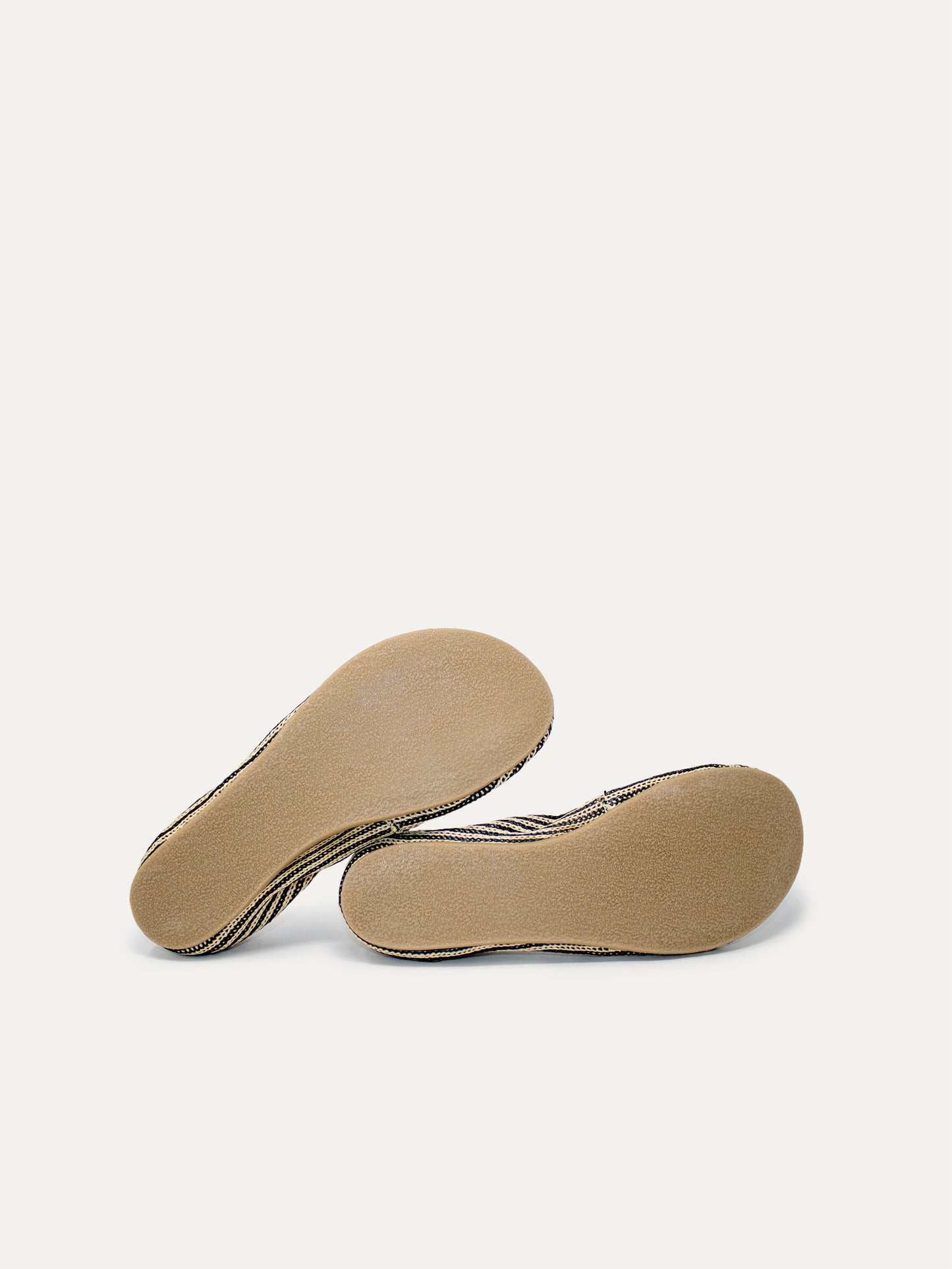 Mum Barefoot Sabrinas Sara Coal