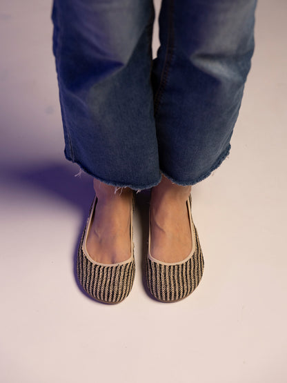 Mum Barefoot Sabrinas Sara Coal